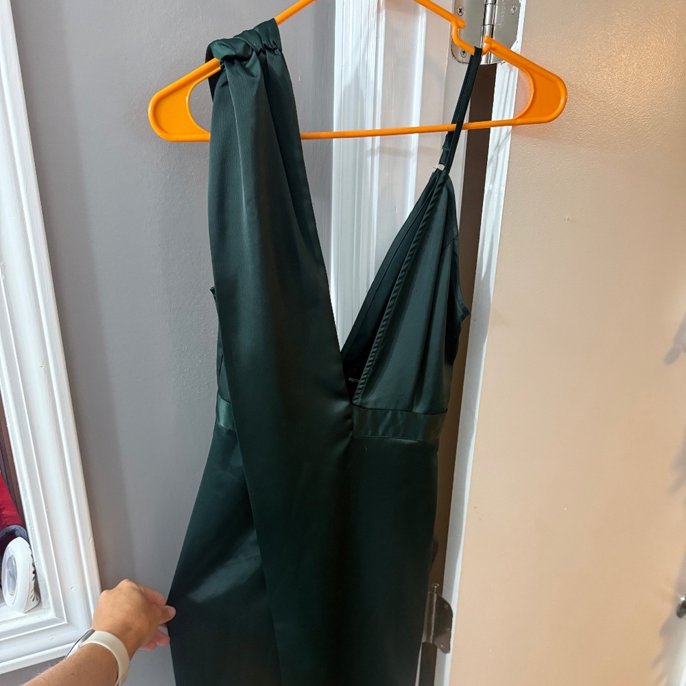 Pretty Little things Gown Size 2
